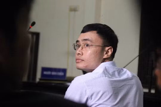 Cựu nhà báo Lê Duy Phong tại phiên tòa 20-4