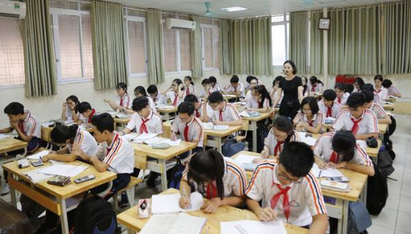 Giờ học tiếng Anh học sinh trường THCS Yên Hòa, quận Cầu Giấy. Ảnh: Thanh Hải 