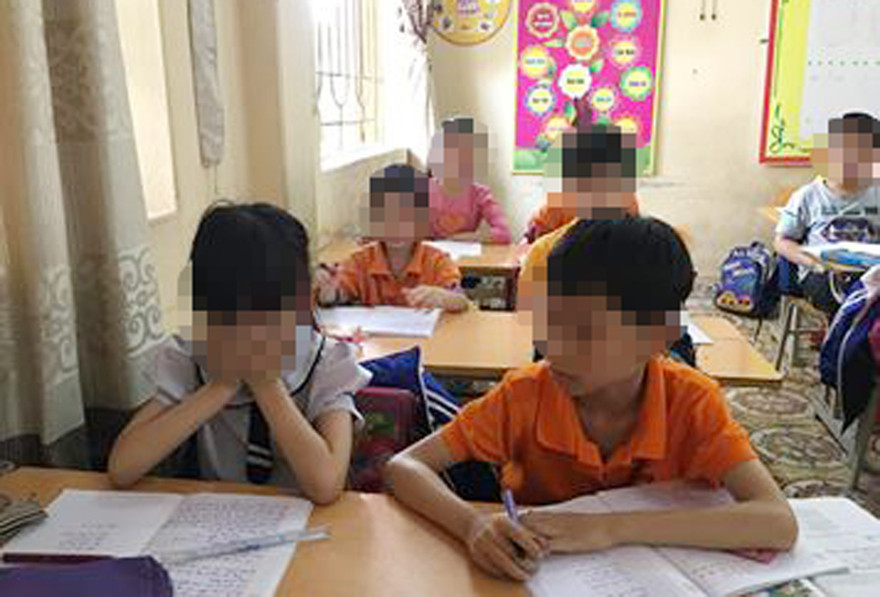 Không khí lớp 3A5 khá trầm lắng. Ảnh chụp chiều 5/4.