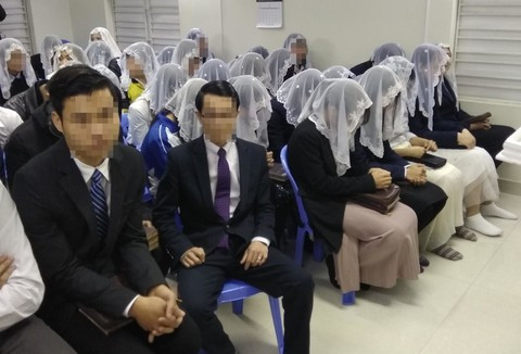 Nhiều học sinh, sinh viên mê muội vì Hội Thánh Đức Chúa Trời.