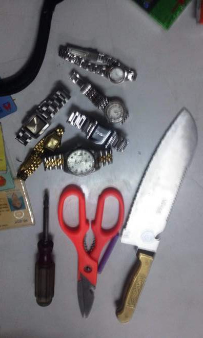 Tang vật thu giữ sau khi kiểm tra trên người Tâm. 