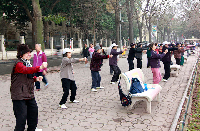 Dễ đột quỵ khi tập thể dục vào sáng sớm, tối muộn trong ngày giá rét