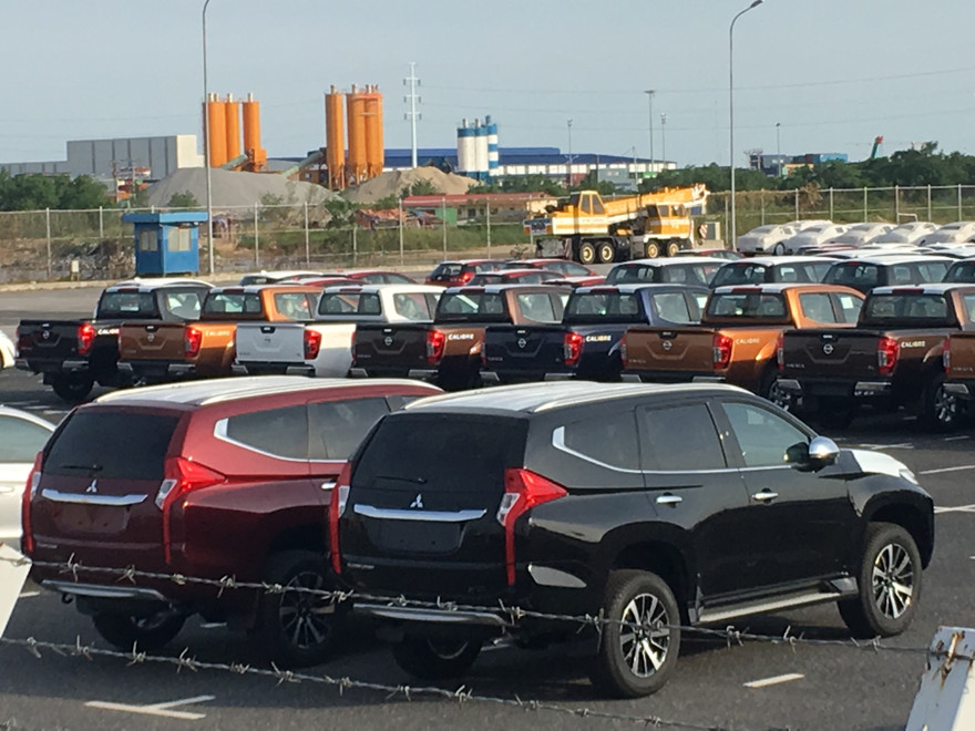 Tháng 11, cả nước nhập khẩu 11.744 xe ô tô nguyên chiếc các loại. Ảnh: Tuấn Nguyễn