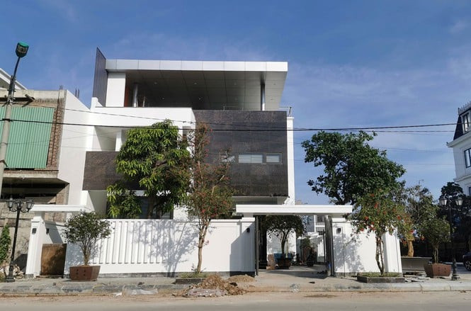 Hàng loạt công trình xây dựng trái phép trên khu đất Đồng Xá (phường Thành Tô, quận Hải An, Hải Phòng) có nguồn gốc đất quốc phòng.