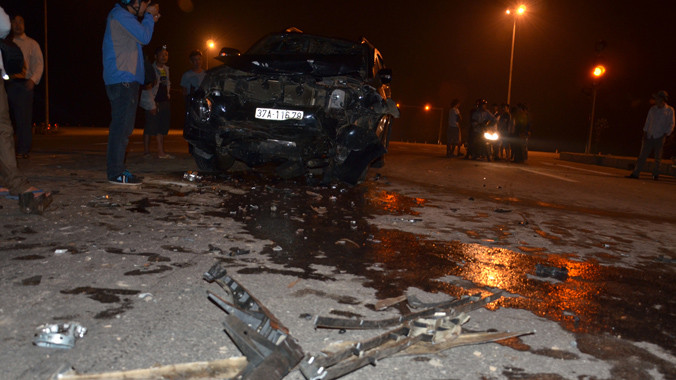 Hiện trường vụ tai nạn khiến 9 người bị thương.