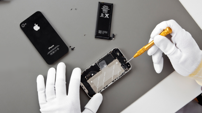 Chiêu trò “hoá phép” iPhone, iPad nát bươm thành như mới