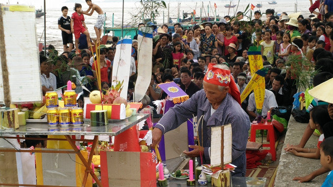 Hình ảnh tại lễ cầu siêu. Ảnh: Hoàng Lam