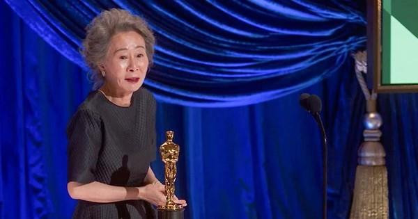 Tổng thống Hàn Quốc, sao Hàn ca ngợi chiến thắng lịch sử của Youn Yuh Jung tại Oscar