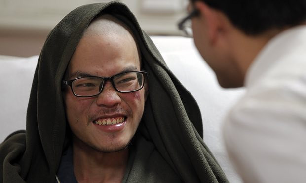 Liang Sheng-yueh dần hồi phục trong bệnh viện. Ảnh: AP