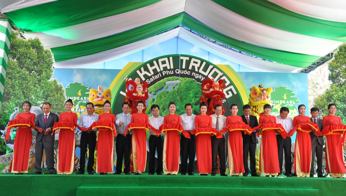 Độc đáo vườn thú bán hoang dã đầu tiên tại Việt Nam