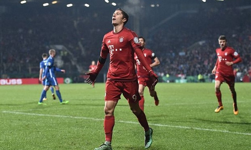 Lewandowski hiện là một trong những tiền đạo có phong độ cao nhất châu Âu. Ảnh: Reuters