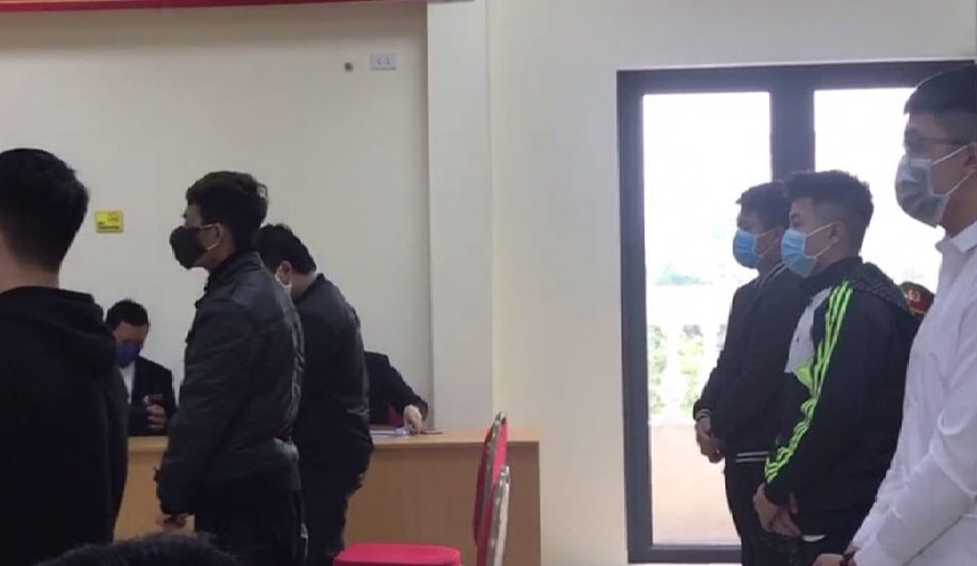 Các bị cáo tại phiên tòa.