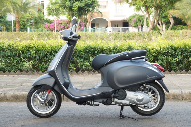 Cận cảnh Vespa Sprint mới 'xuất trận' tại Việt Nam