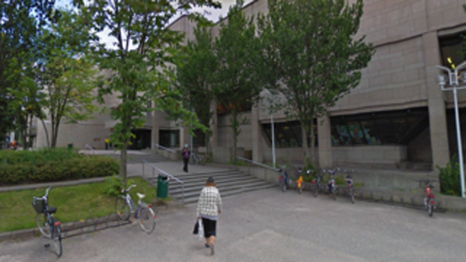 Kỳ lạ thư viện cho khách xả cổ họng hát karaoke