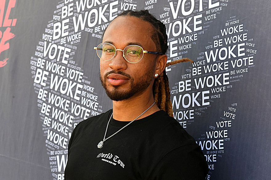 Spectacular Blue Smith bị bắt vì hành hung nhân viên Disney World.