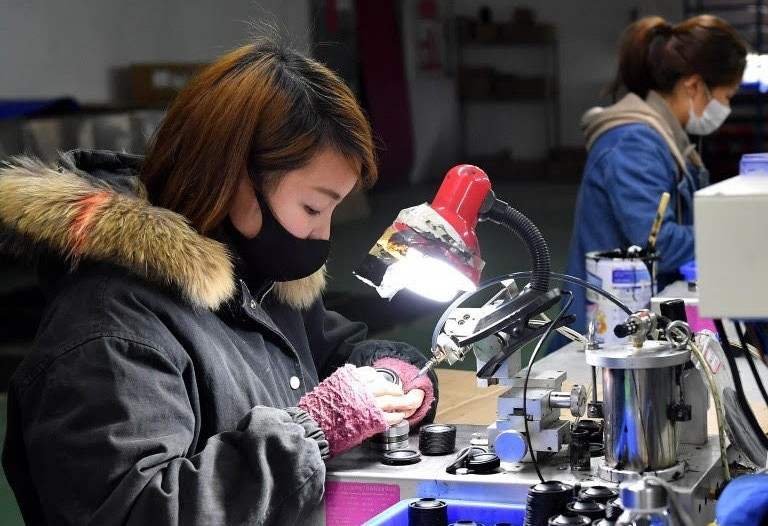 Các hoạt động kinh tế của Trung Quốc trong 2 tháng đầu năm tụt giảm mạnh hơn dự báo. (Ảnh: SCMP)