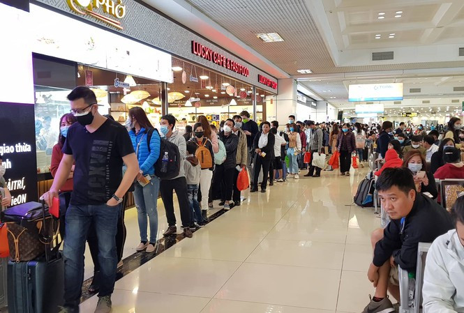 Việt Nam dừng cho nhập cảnh du khách đến từ/đi qua EU, Anh