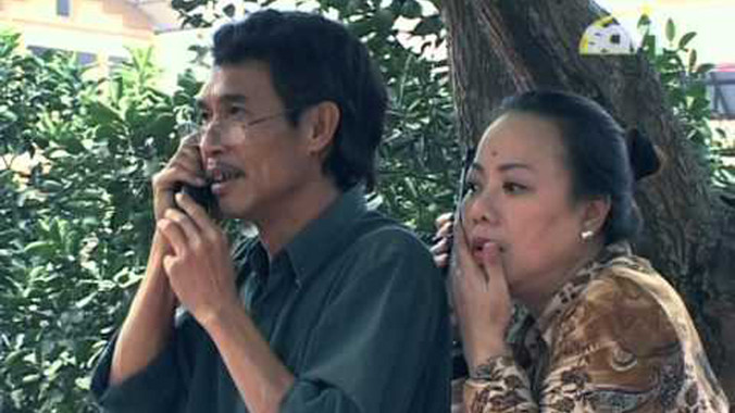 Phú Đôn luôn xuất hiện trên phim cùng những bà vợ béo.