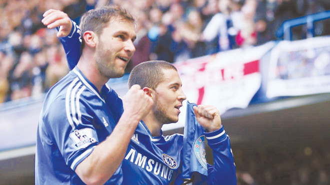 Mourinho vẫn chưa đặt cửa vô địch cho học trò dù họ liên tiếp ăn mừng chiến thắng. ảnh: AP