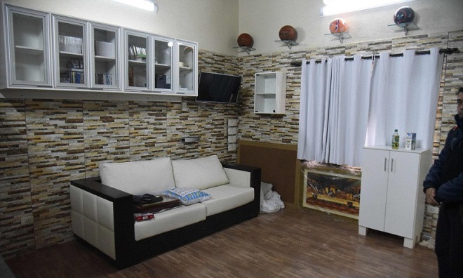 Cảnh sát Paraguay hồi đầu tuần đột kích vào nơi giam giữ Pavao tại nhà tù Tacumbu, gần thủ đô Asuncion và phát hiện ra cuộc sống thượng lưu của y. Ảnh: AFP.