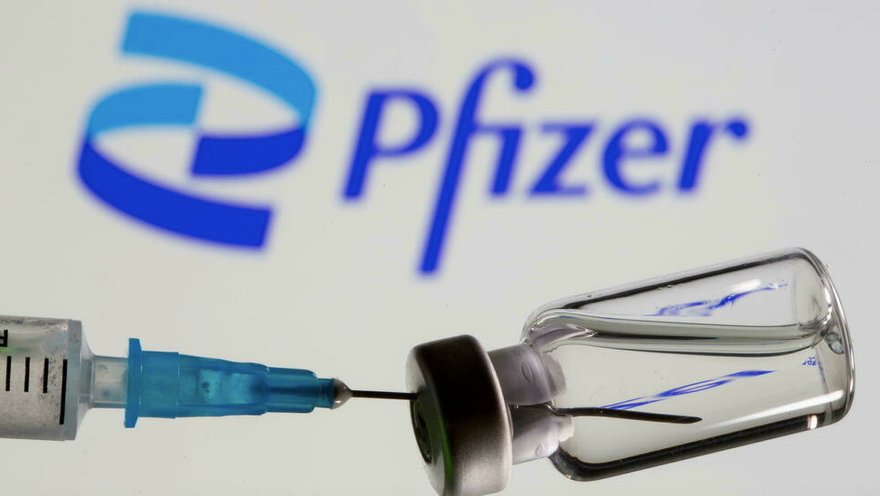 Một liều vắc xin Pfizer. (Ảnh: Reuters)