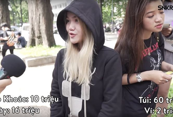 Thiếu nữ 17 tuổi mặc set đồ gần 100 triệu đồng.