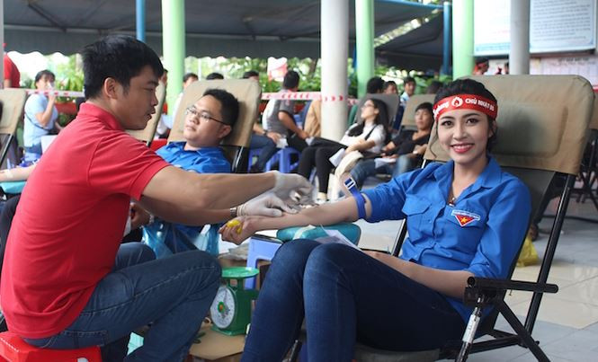 Chi tiết lịch hiến máu Chủ Nhật Đỏ 2018