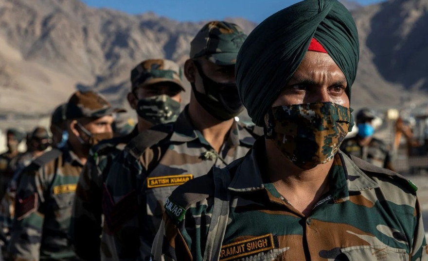 Lính Ấn Độ làm nhiệm vụ ở vùng Ladakh. (Ảnh: Reuters)