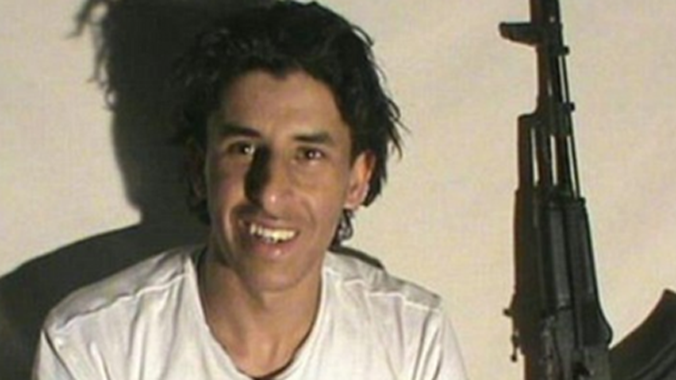 "Sói đơn độc" Abu Yahya al Qayrawani đã dùng tiểu liên AK bắn chết 39 du khách nước ngoài trên bãi biển và trong khách sạn ở khu nghỉ mát Sousse (Tunisia).