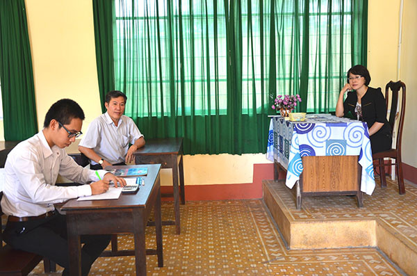 Thiện thi học kỳ sáng 25/5/2015.