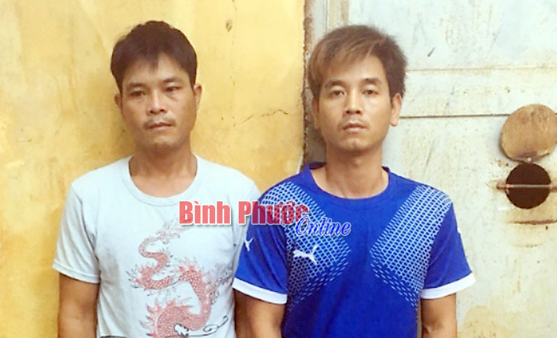 Mai Văn Thiết và Đỗ Phong tại cơ quan công an