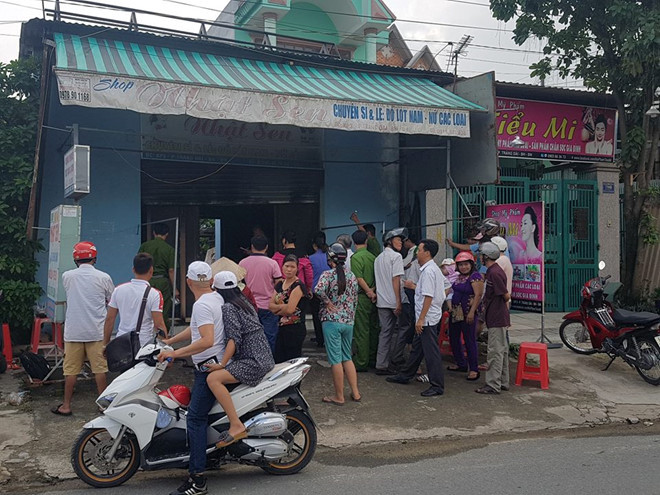 Lực lượng công an tổ chức khám nghiệm hiện trường vụ cháy