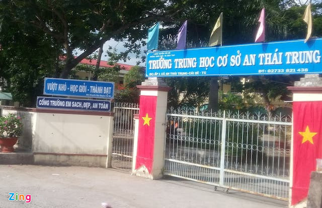 Khu vực cổng trường nơi xảy ra xô xát, dẫn đến án mạng
