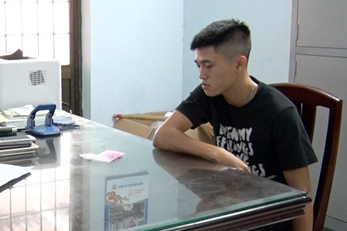 Nguyễn Ngọc Gia Bảo tại cơ quan công an