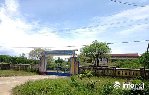 Trường THCS Lê Thuyết, nơi xảy ra vụ việc