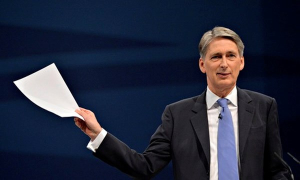 Ngoại trưởng Anh Philip Hammond.