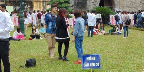 Sinh viên phát cuồng vì... ảnh kỷ yếu