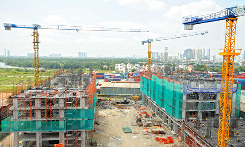 Trong bối cảnh thị trường căn hộ ngày càng hướng đến nhu cầu ở thật, giới đầu tư đã dần vượt qua rào cản tâm lý mua nhà chung cư ở tầng 13. Ảnh: Vũ Lê.