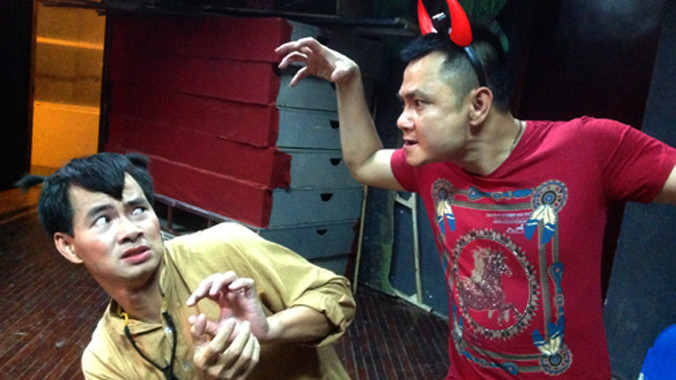 Xuân Bắc - Tự Long tập dượt cho “Bí mật chuyện kể phần 2”. Ảnh: Nghệ sĩ cung cấp 