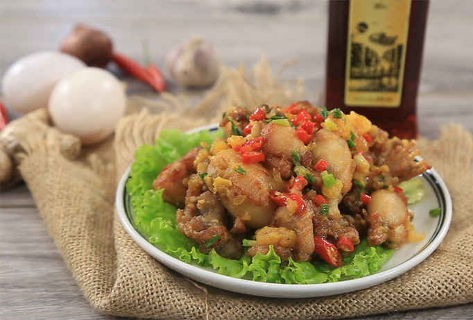 Món Ếch chiên trứng muối - nguồn Feedy.vn.