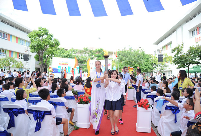 Có một khai giảng rất khác của các WISHer