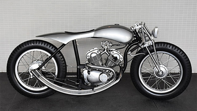 Lấy cảm hứng từ dòng xe đua boad tracker những năm 1930 nhưng chiếc xe của thế kỷ 21 là một tác phẩm nghệ thuật có thể vận hành bình thường cùng câu chuyện thú vị về sự ra đời.