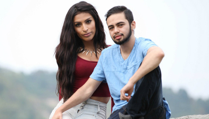 Jasmine Merino và Ryan Said là cặp chuyển giới ở Toronto, Canada. Ảnh: Barcroft.