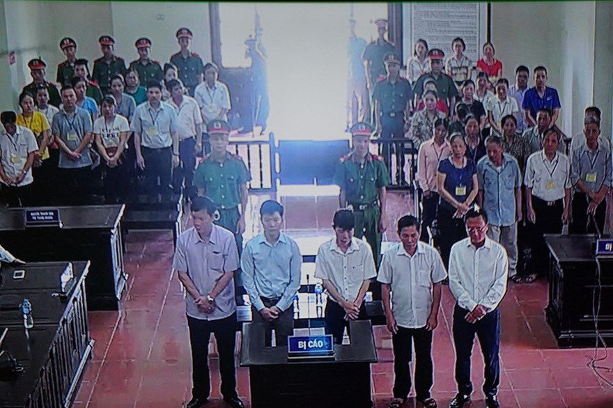 Các bị cáo trong phiên tòa