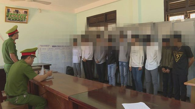 Các học sinh bị triệu tập lên cơ quan công an do đánh nhau