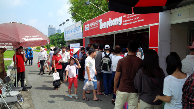 Một góc hội sách. Ảnh: Trung Dũng