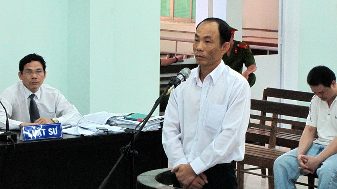 Bị cáo Nguyễn Thành Trung trước vành móng ngựa, ngày 29/9