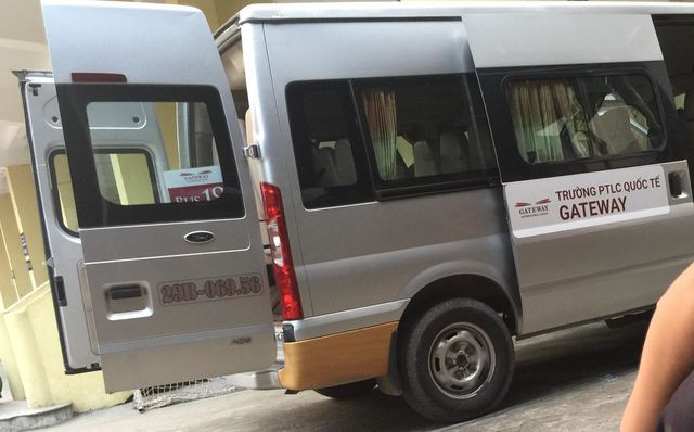 Chiếc xe chở cháu L. xảy ra vụ việc