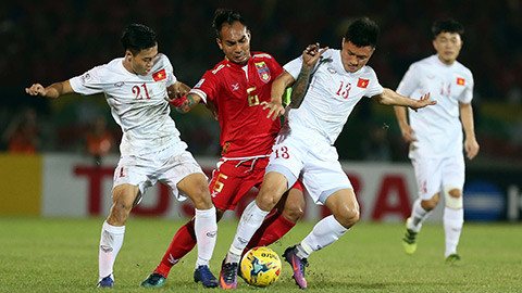 Tuyển Việt Nam: Gia cố phòng thủ, chỉnh thước ngắm hàng công