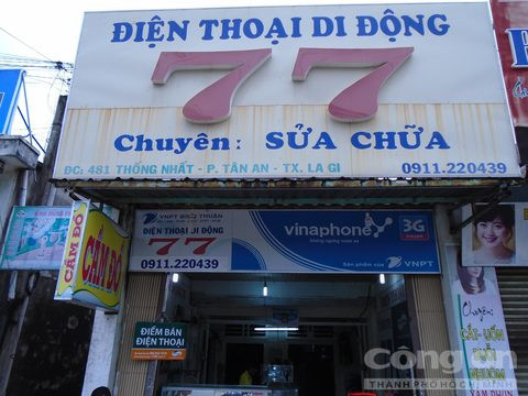 Cửa hàng điện thoại nơi xảy ra vụ việc 